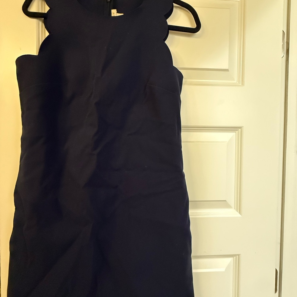Jcrew sleeveless scallop shift dress- navy size 4